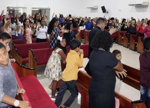 Missionsresa i Brasilien i olika församlingar